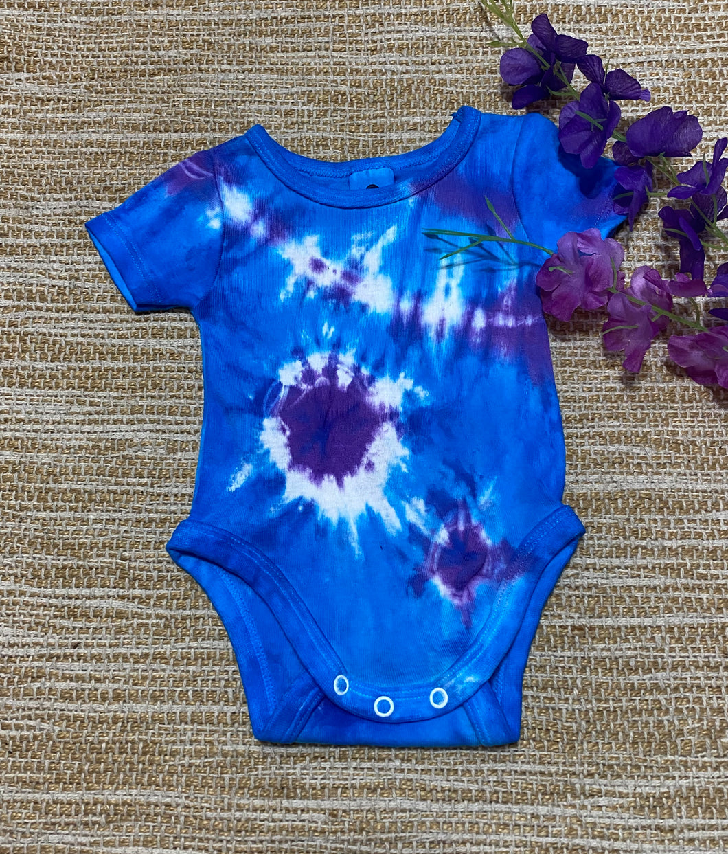 Tie Dyed Baby Onesie Purple/Blue size 000